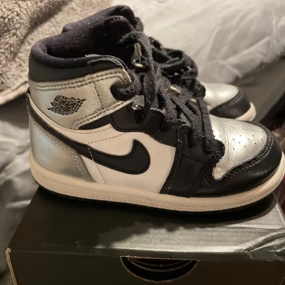 Jordan 1 high - Picture 3 of 5